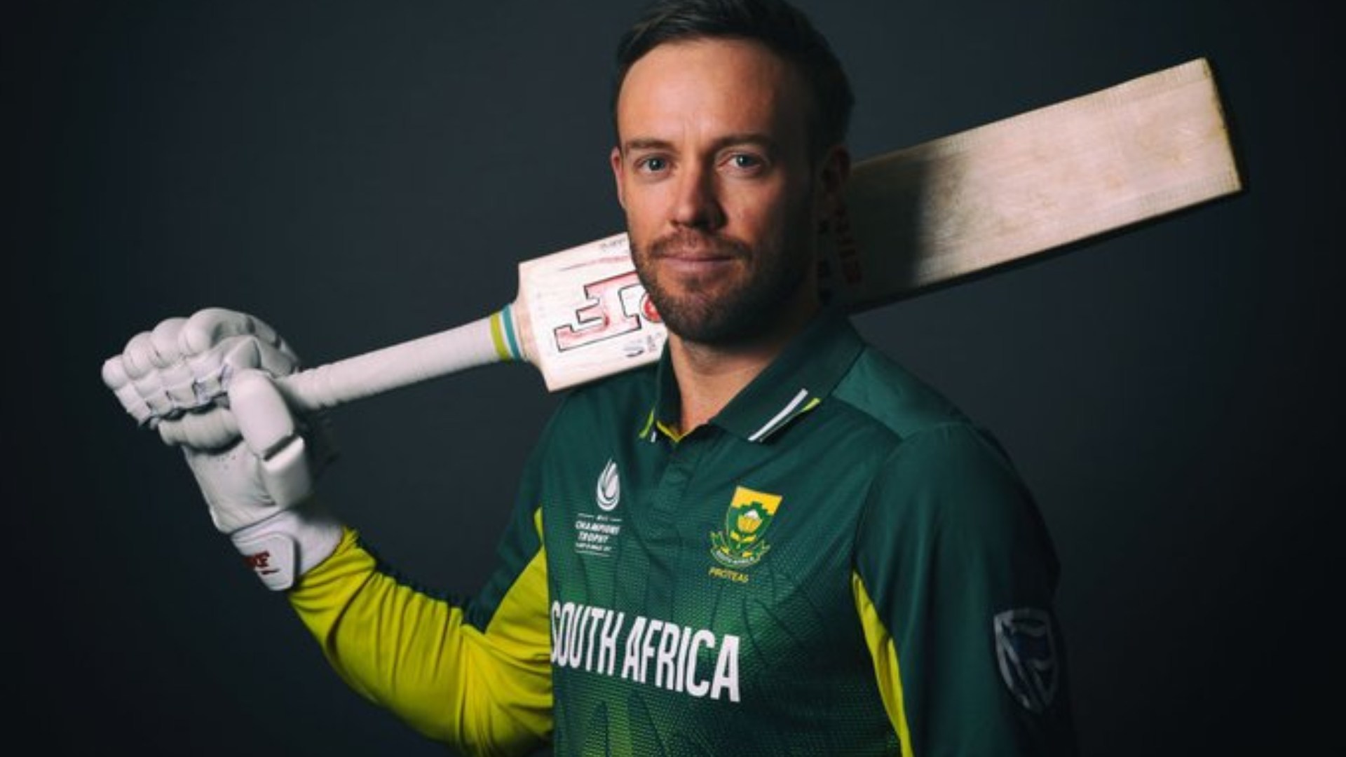 AB de Villiers could end his three-year international exile and return for the West Indies series.