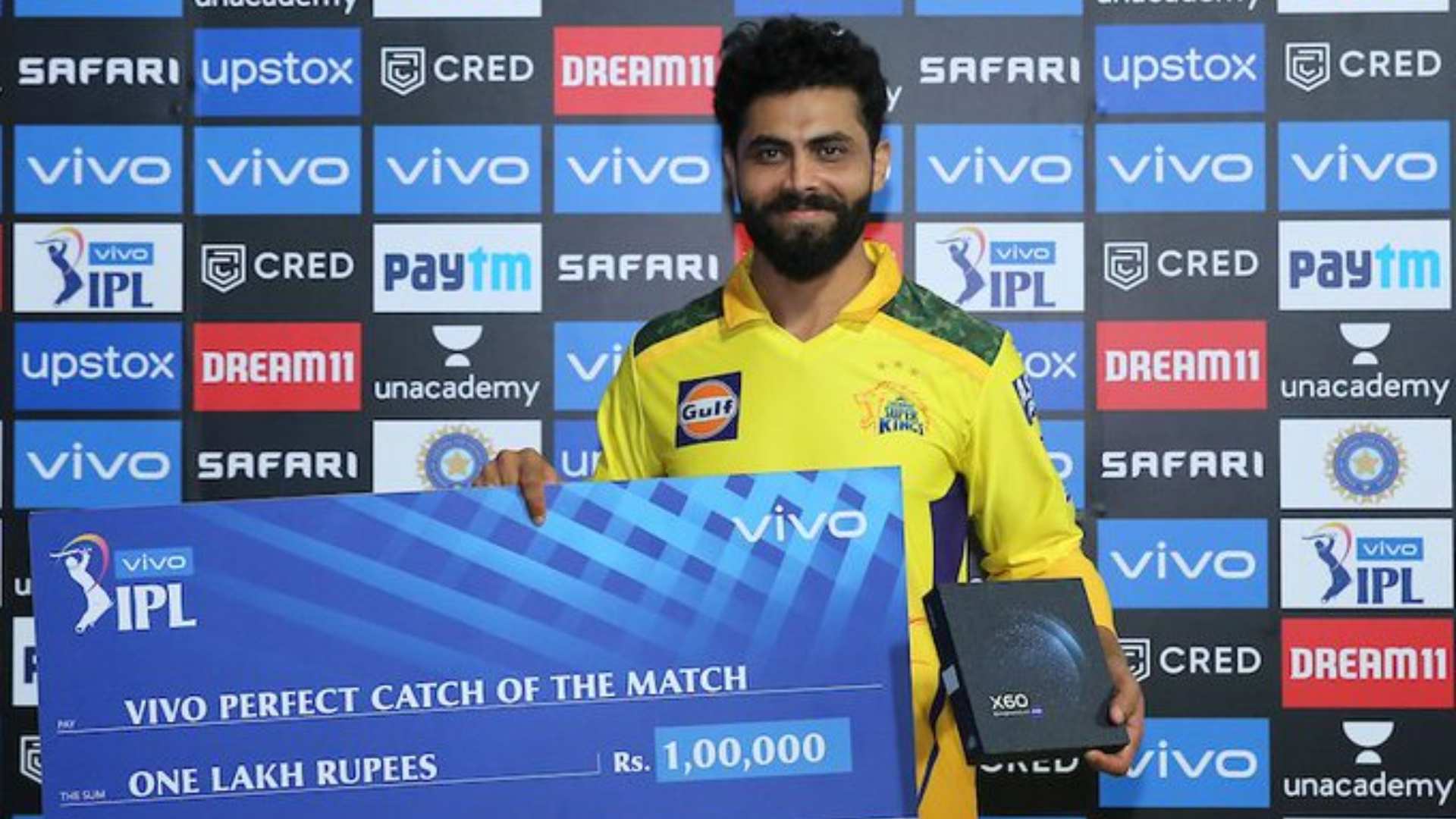 Ravindra Jadeja took a brilliant catch off Chris Gayle and also effected the run-out of KL Rahul.