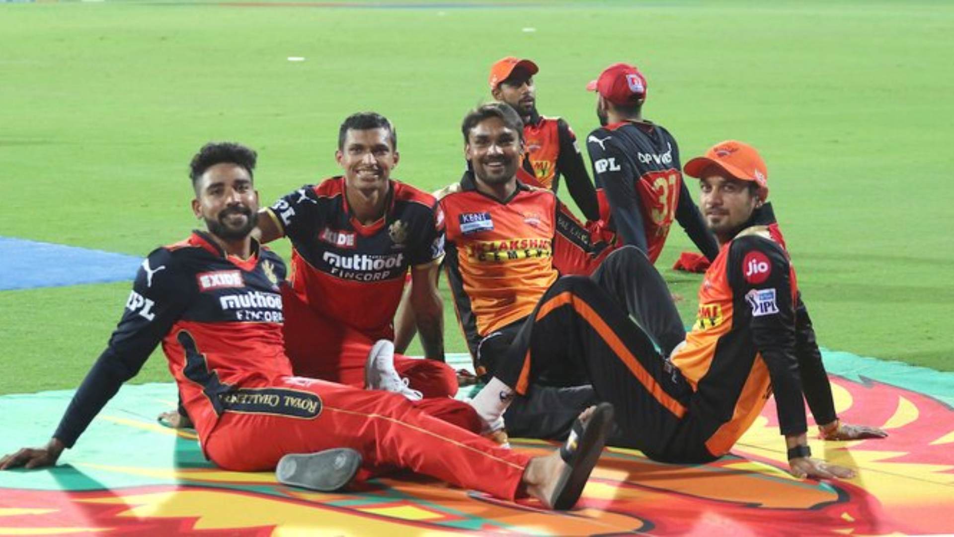 IPL 2021 has seen death overs collapses for both sides while batting.
