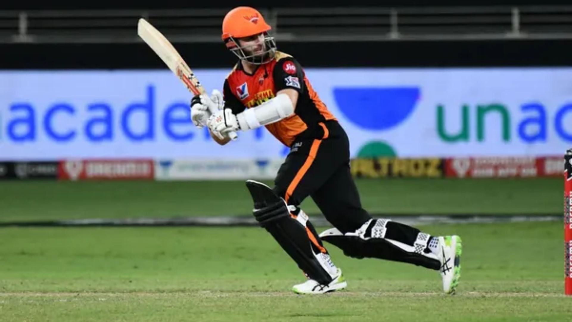 Kane Williamson is back for Sunrisers Hyderabad while Chris Gayle has been left out for Punjab Kings.