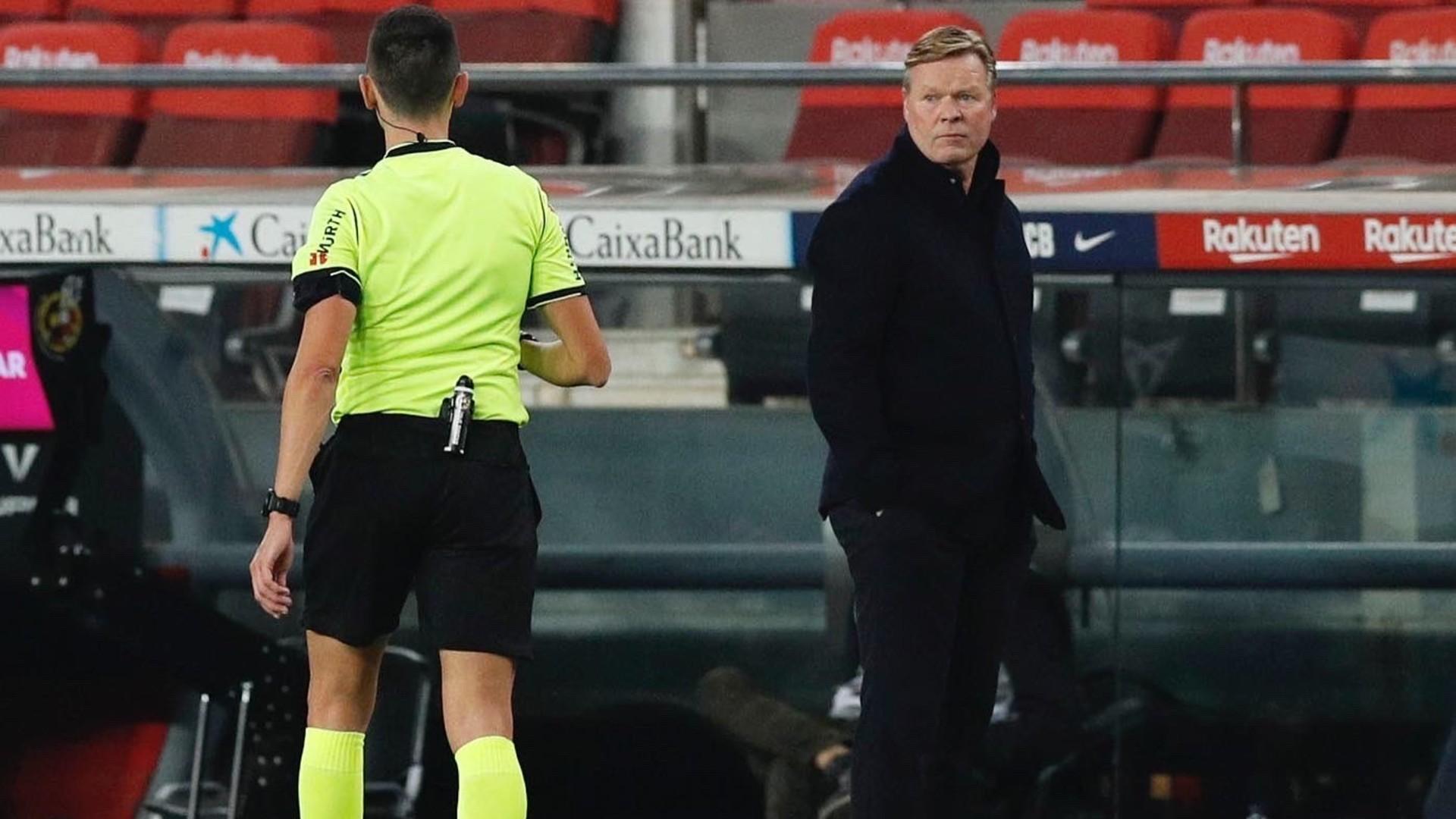 Ronald Koeman unhappy with the refereeing in the El Clasico; credits:twitter/@FCBarcelona