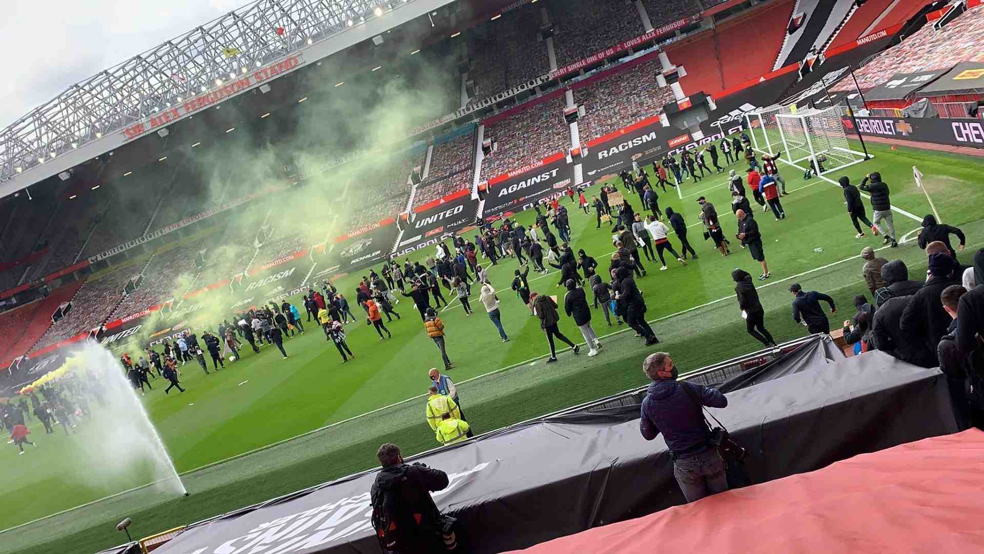 Manchester United fan proests saw fans invade the Old Trafford pitch. (Image: Twitter)