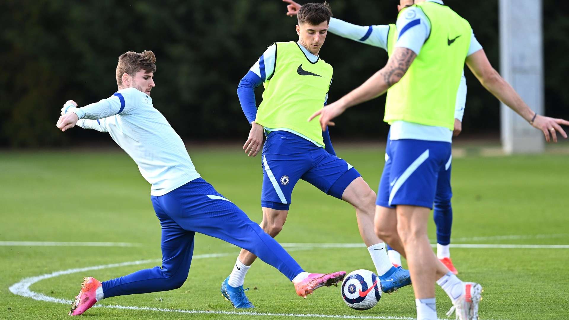 Chelsea players training in a file photo; Credit: Chelsea FC Twitter page